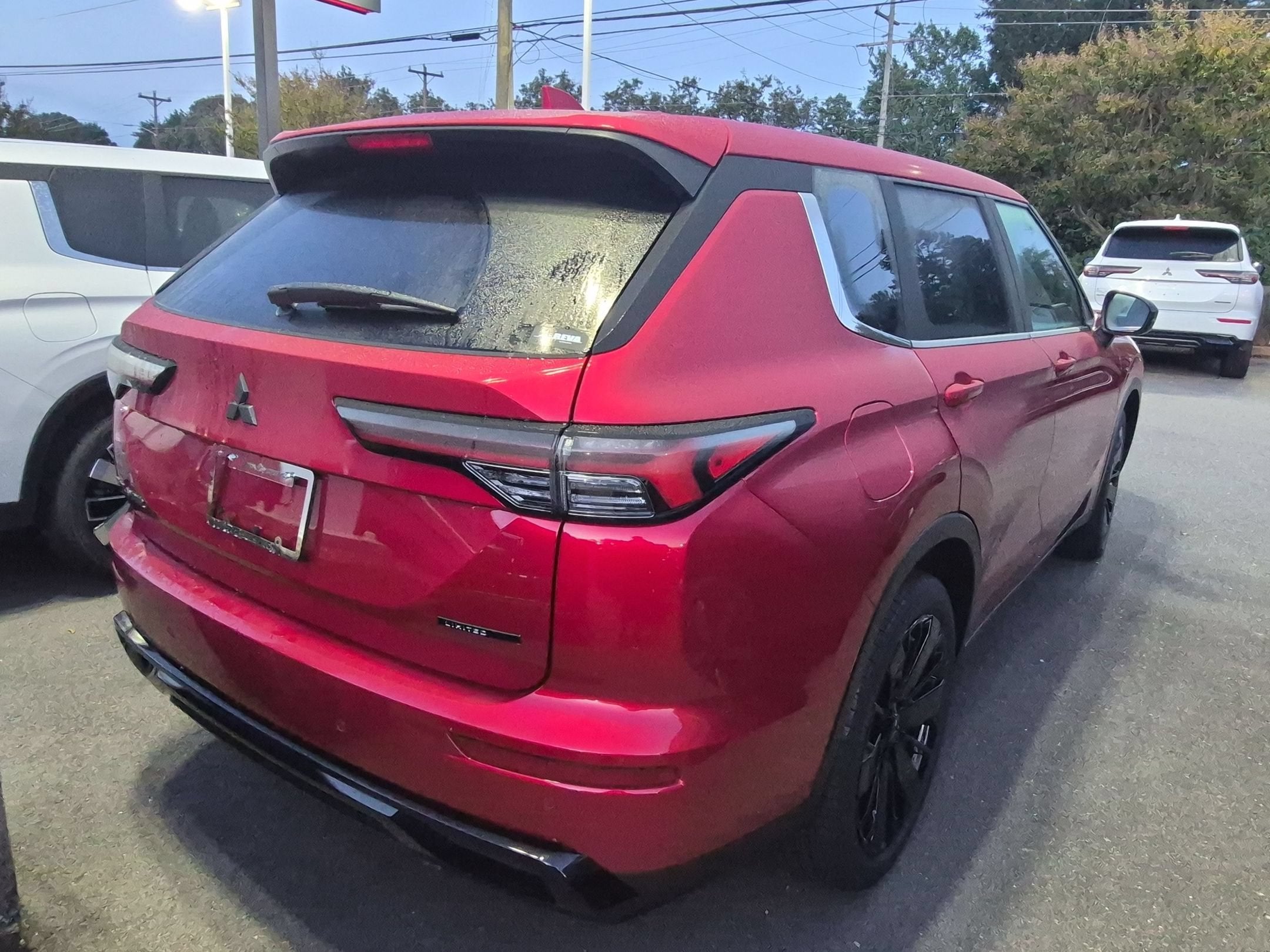 2026 Mitsubishi Outlander LE