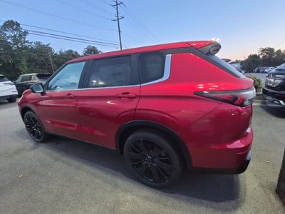 2026 Mitsubishi Outlander LE