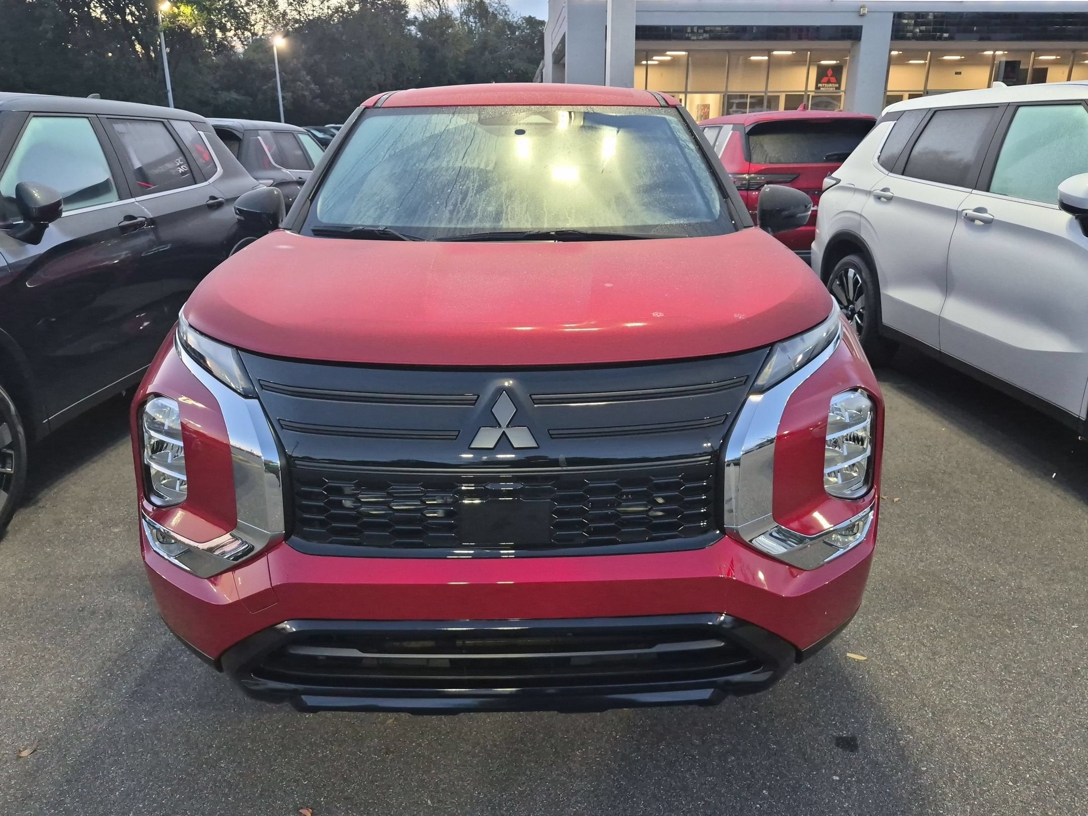 2026 Mitsubishi Outlander LE