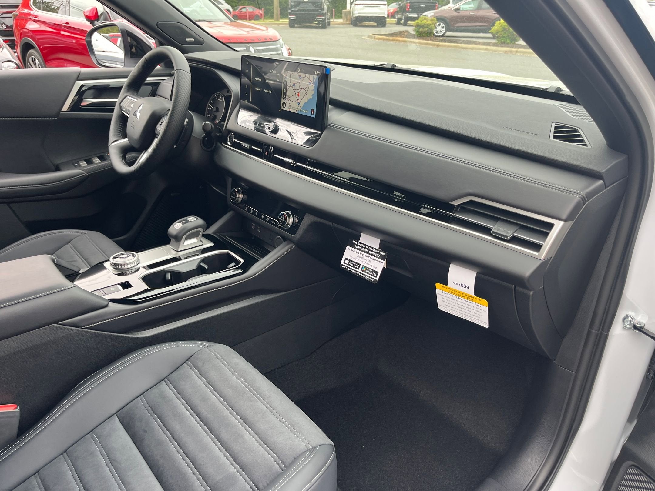 2026 Mitsubishi Outlander LE
