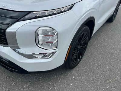 2026 Mitsubishi Outlander LE
