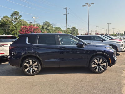 2026 Mitsubishi Outlander SE