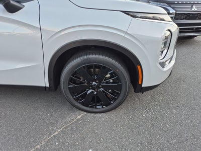 2026 Mitsubishi Outlander LE