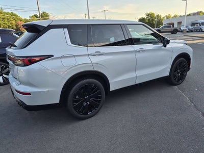 2026 Mitsubishi Outlander LE