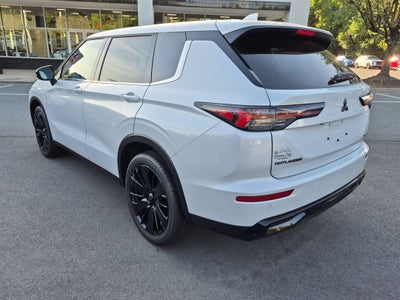 2026 Mitsubishi Outlander LE