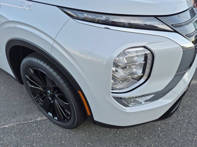 2026 Mitsubishi Outlander LE