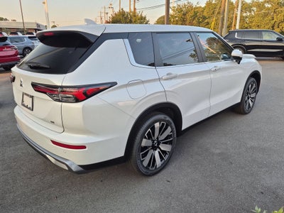 2026 Mitsubishi Outlander SE