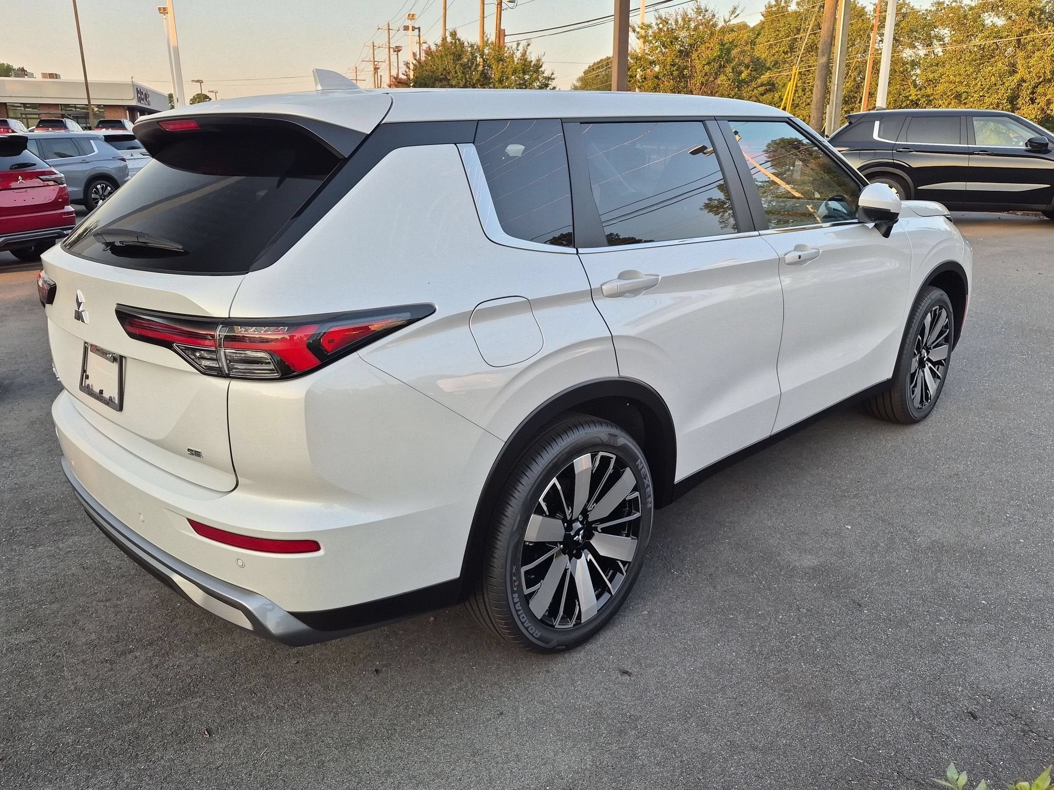 2026 Mitsubishi Outlander SE