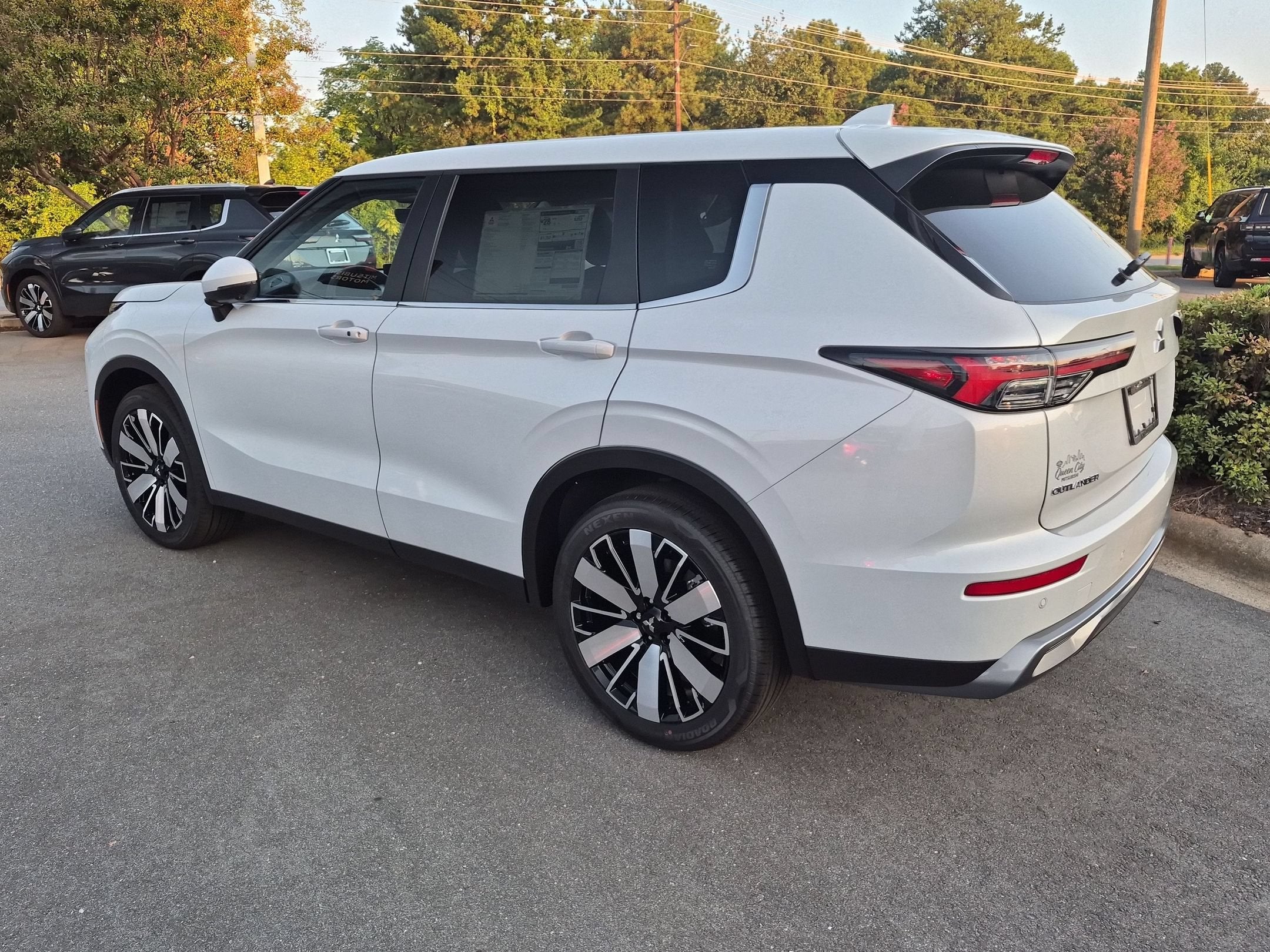 2026 Mitsubishi Outlander SE