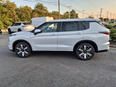 2026 Mitsubishi Outlander SE