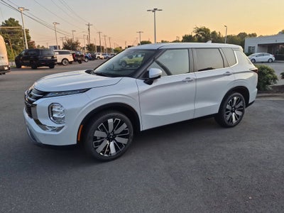 2026 Mitsubishi Outlander SE