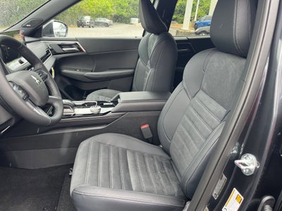 2026 Mitsubishi Outlander LE