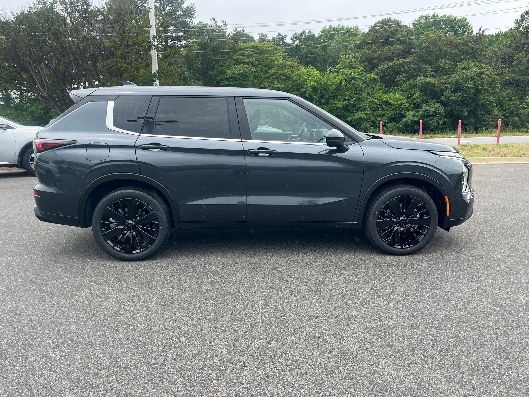 2026 Mitsubishi Outlander LE
