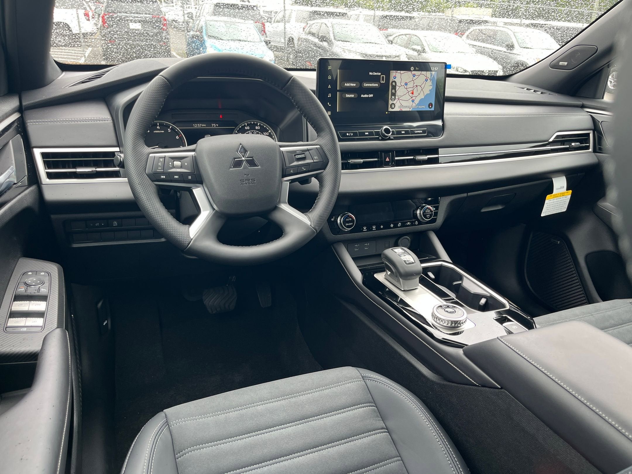 2026 Mitsubishi Outlander LE