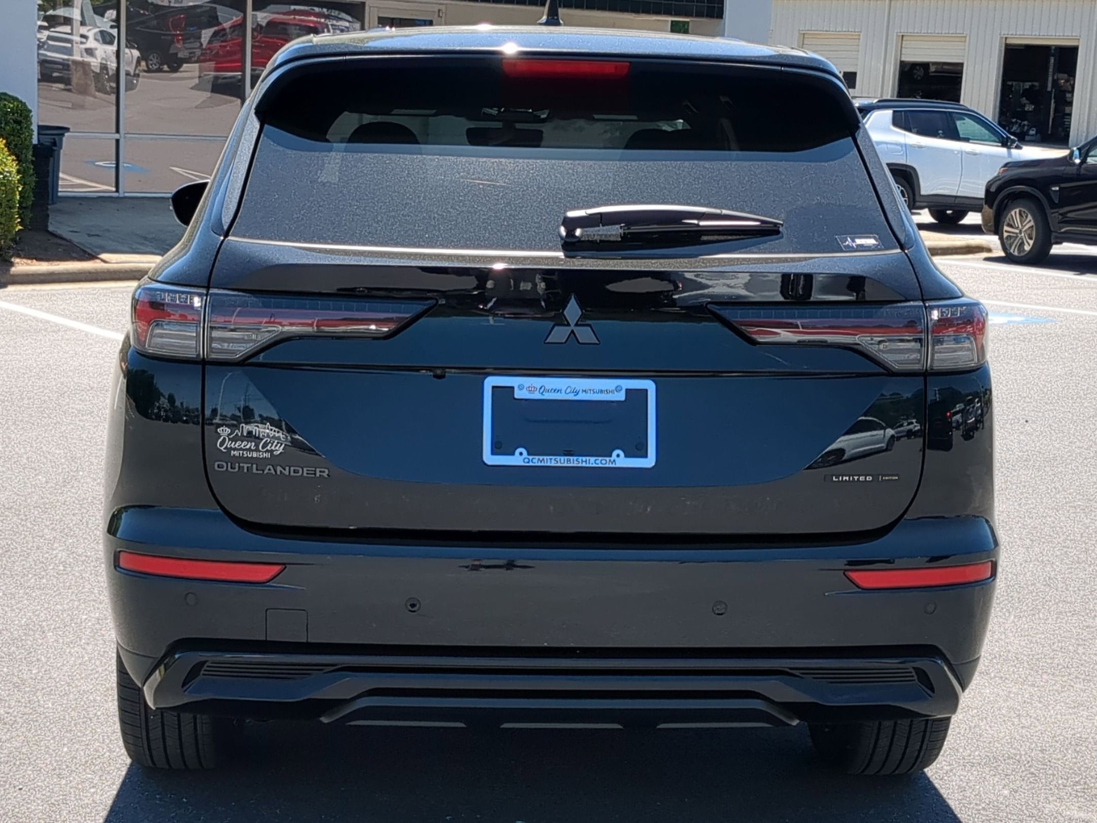 2026 Mitsubishi Outlander LE