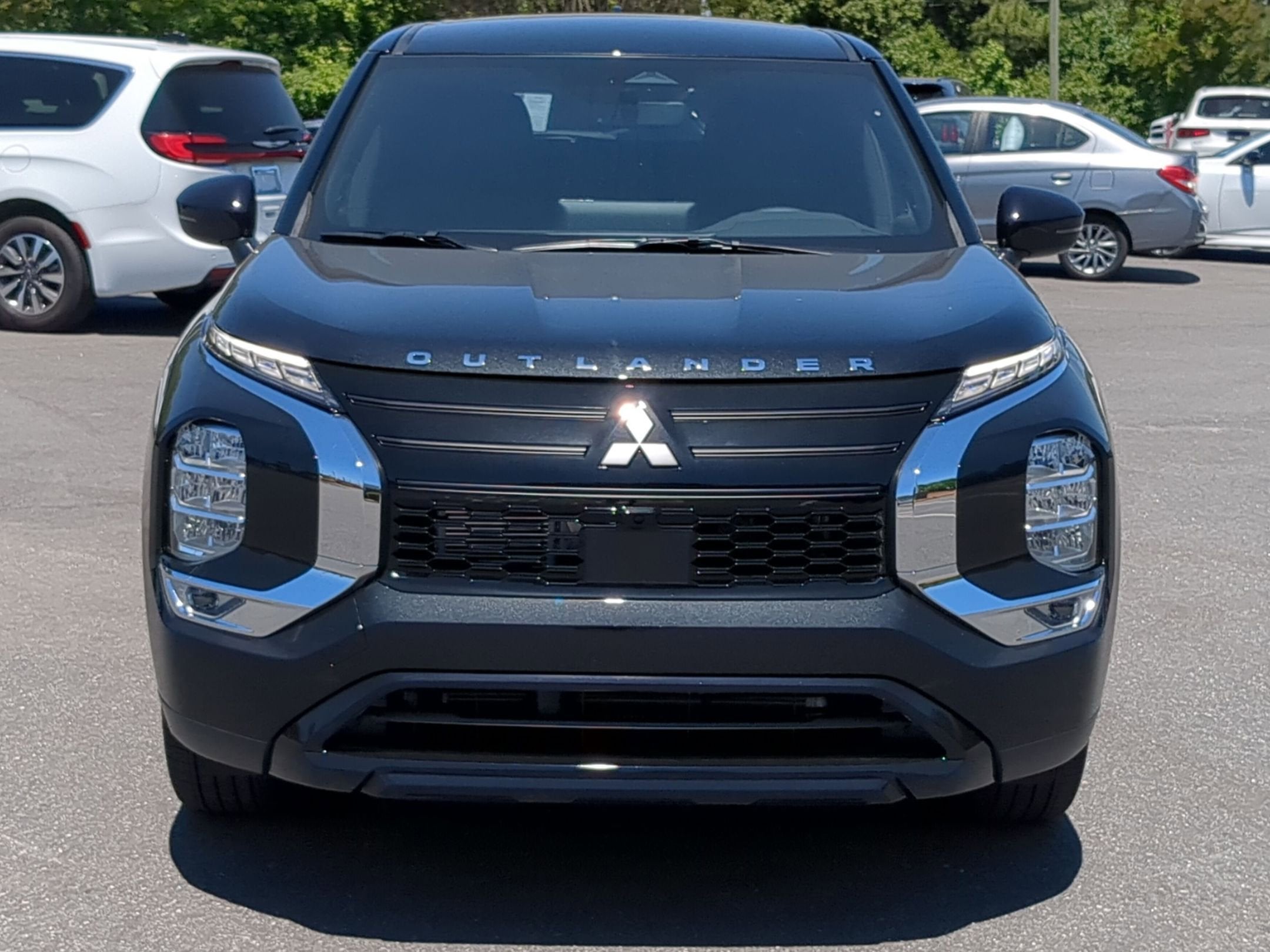 2026 Mitsubishi Outlander LE