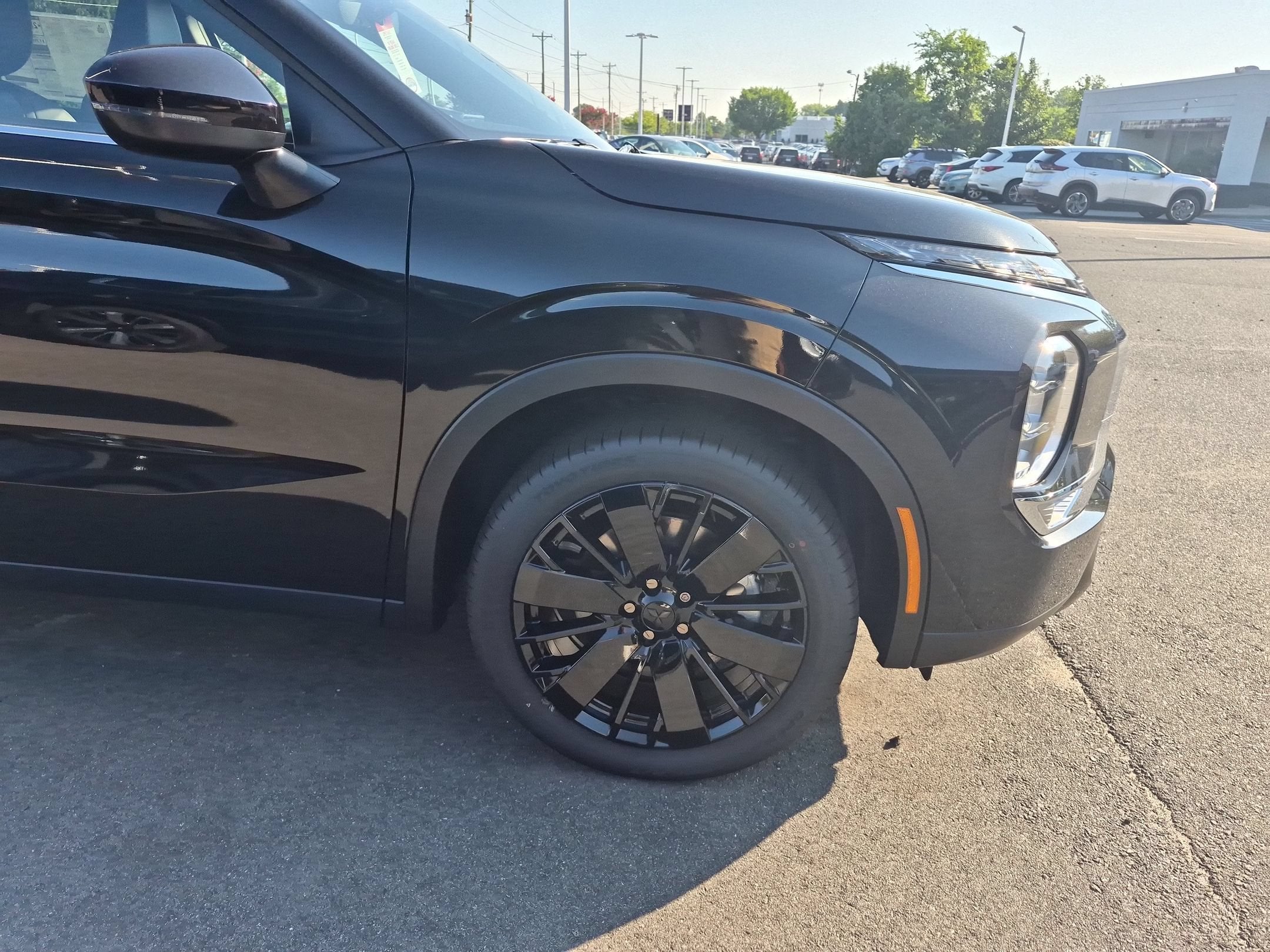 2026 Mitsubishi Outlander LE