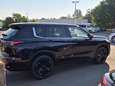 2026 Mitsubishi Outlander LE