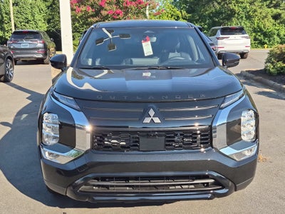 2026 Mitsubishi Outlander LE