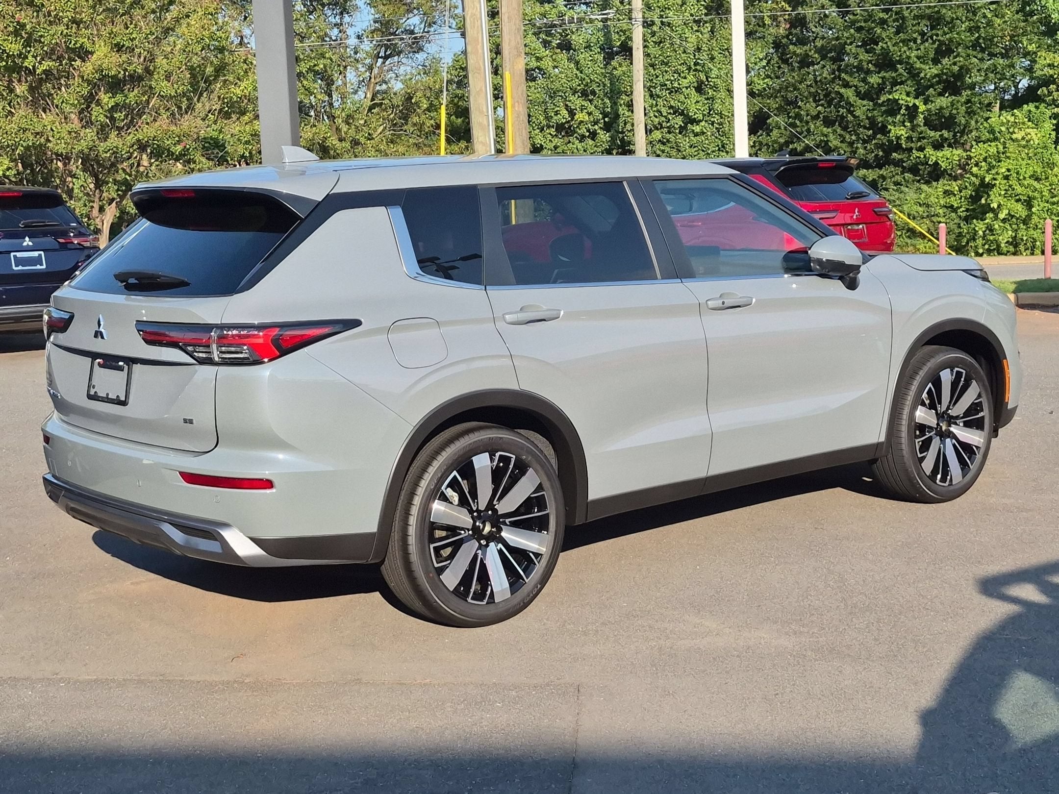 2026 Mitsubishi Outlander SE