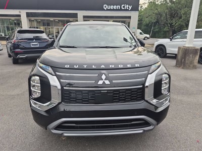 2026 Mitsubishi Outlander SE