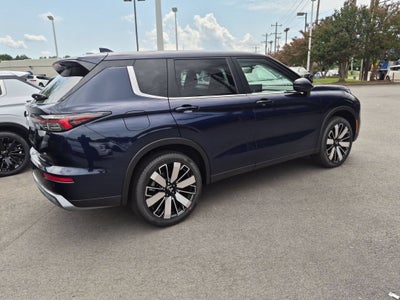2026 Mitsubishi Outlander SE