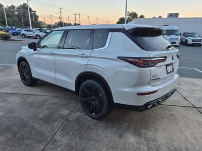 2026 Mitsubishi Outlander LE