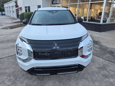 2026 Mitsubishi Outlander LE