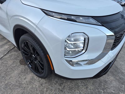 2026 Mitsubishi Outlander LE