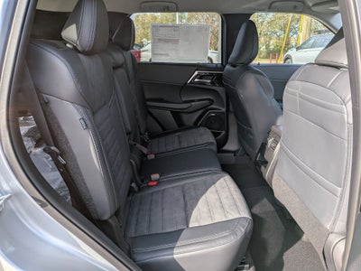 2026 Mitsubishi Outlander SE