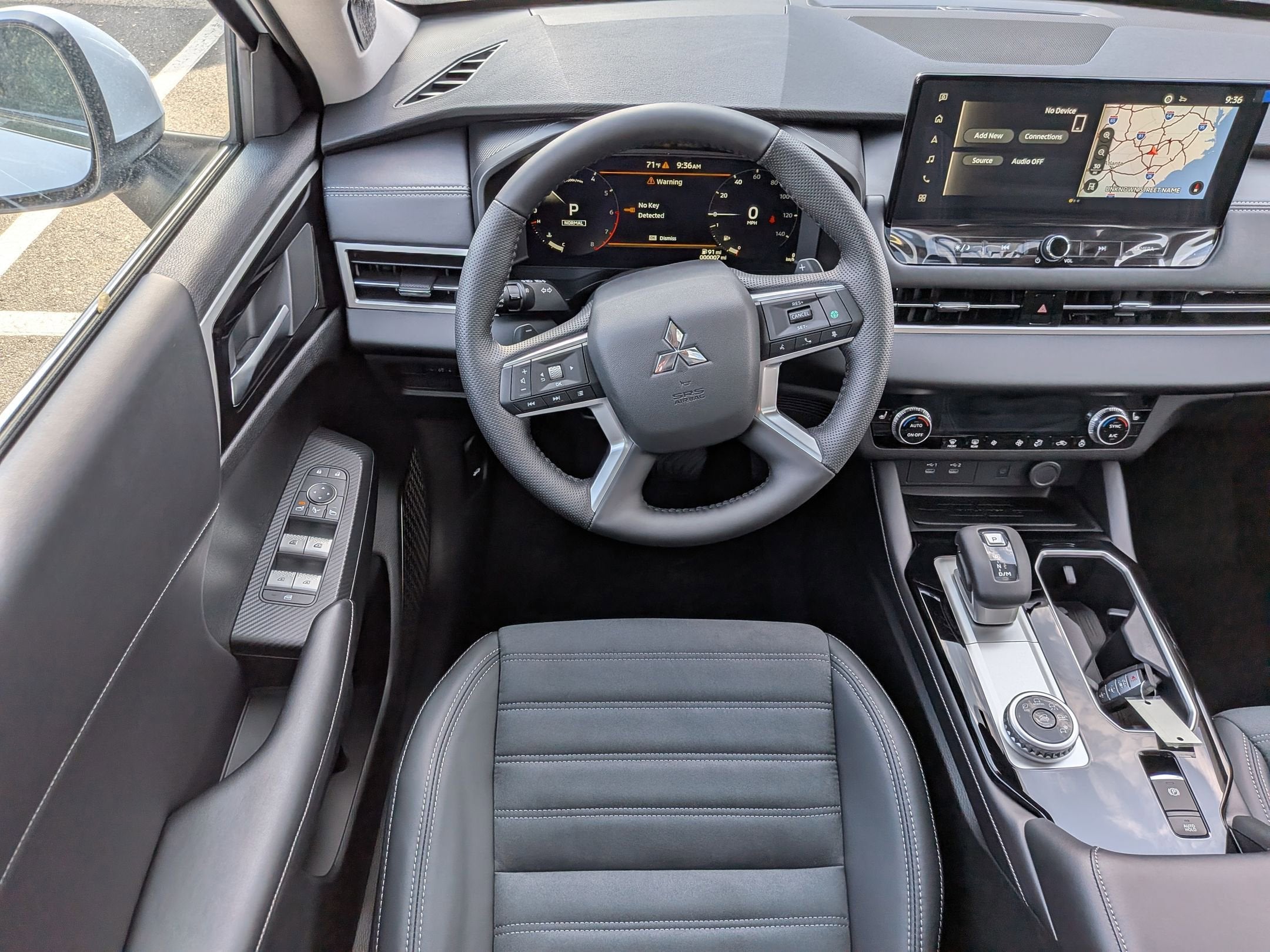 2026 Mitsubishi Outlander SE