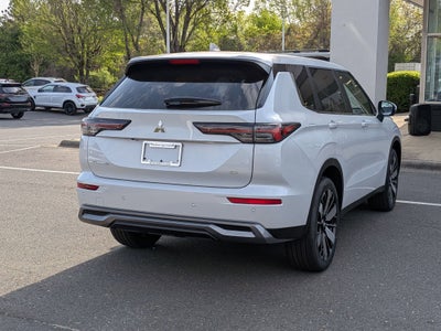 2026 Mitsubishi Outlander SE