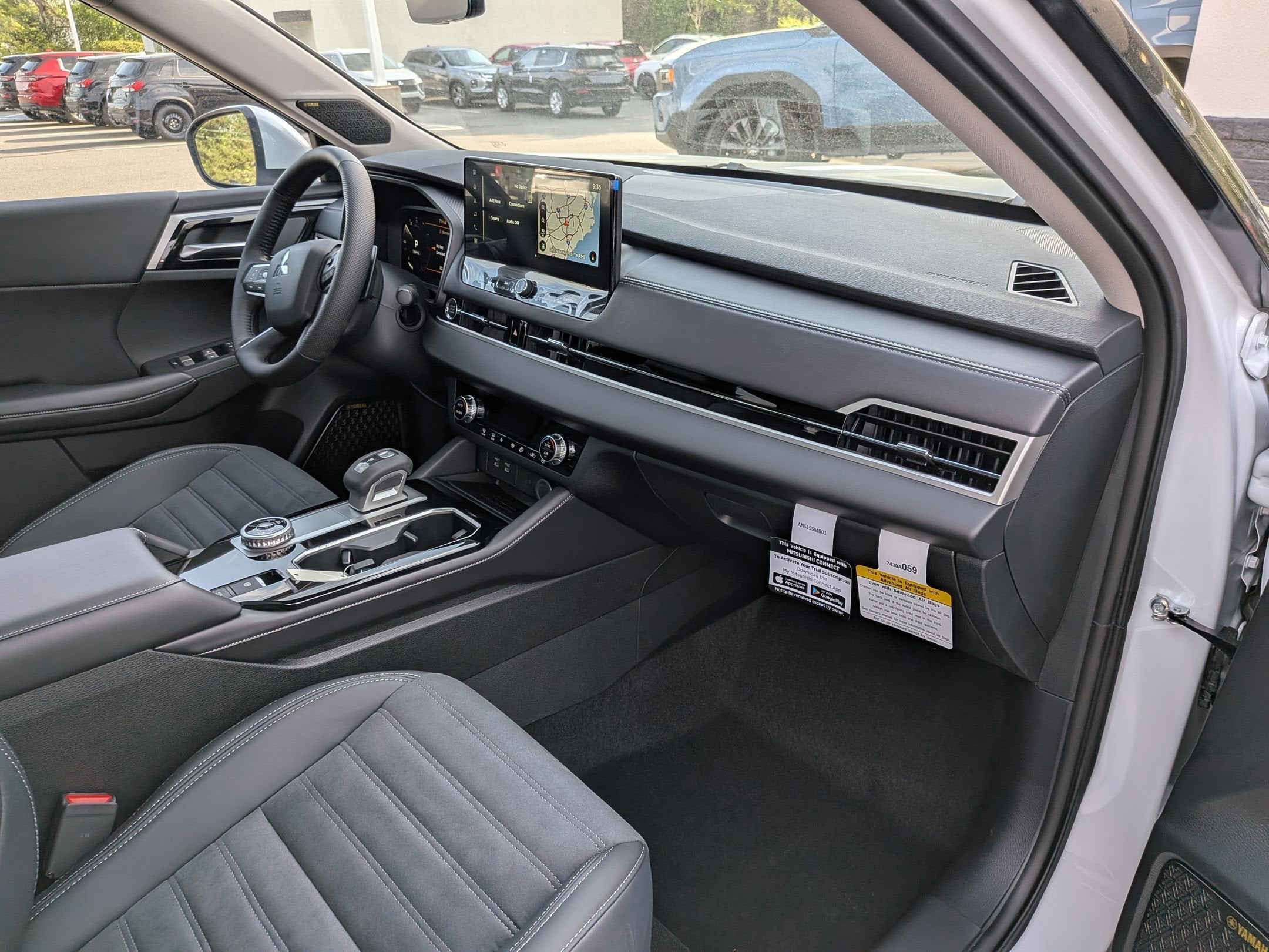 2026 Mitsubishi Outlander SE