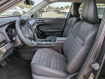 2026 Mitsubishi Outlander SE