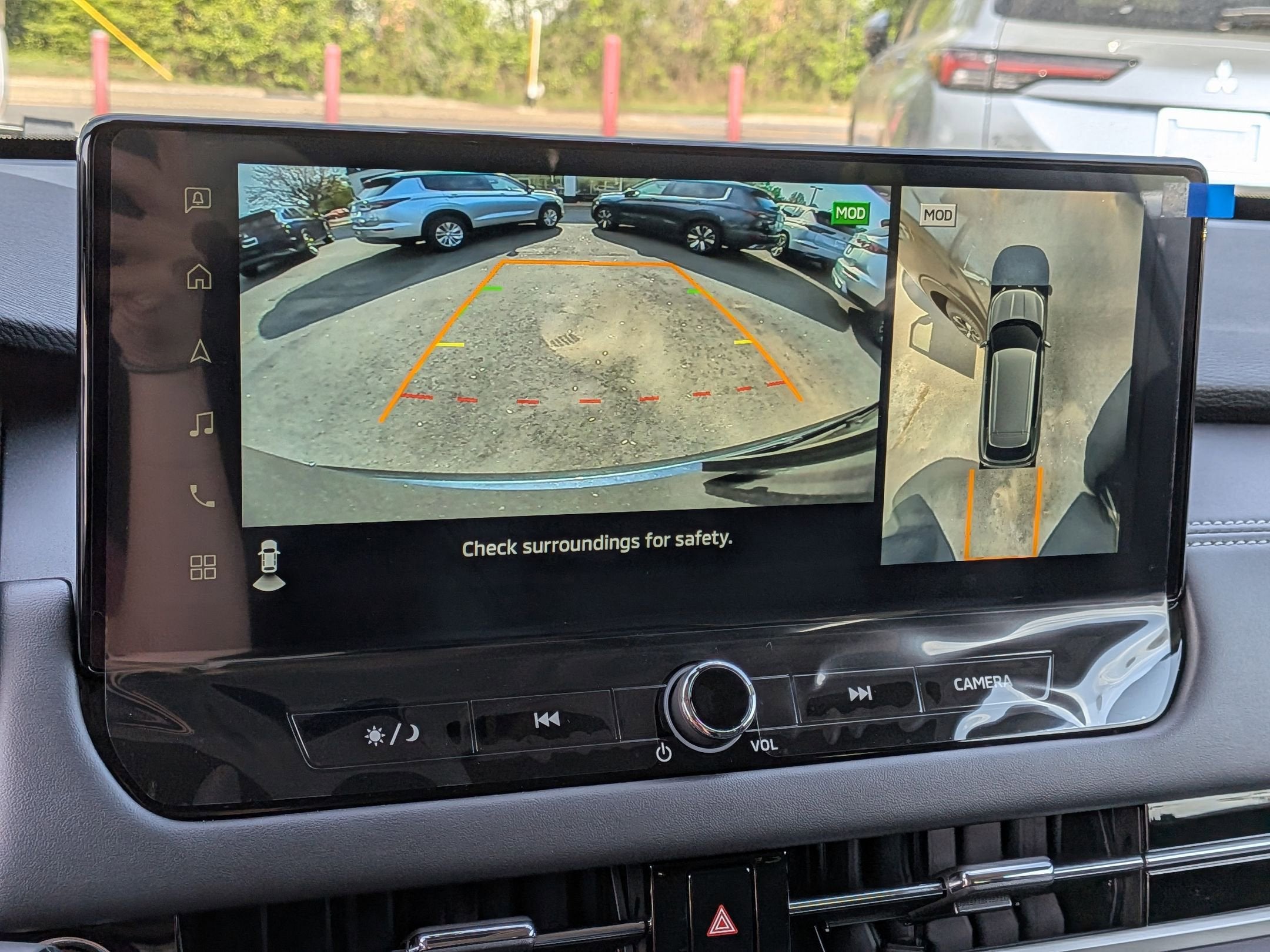 2026 Mitsubishi Outlander SE