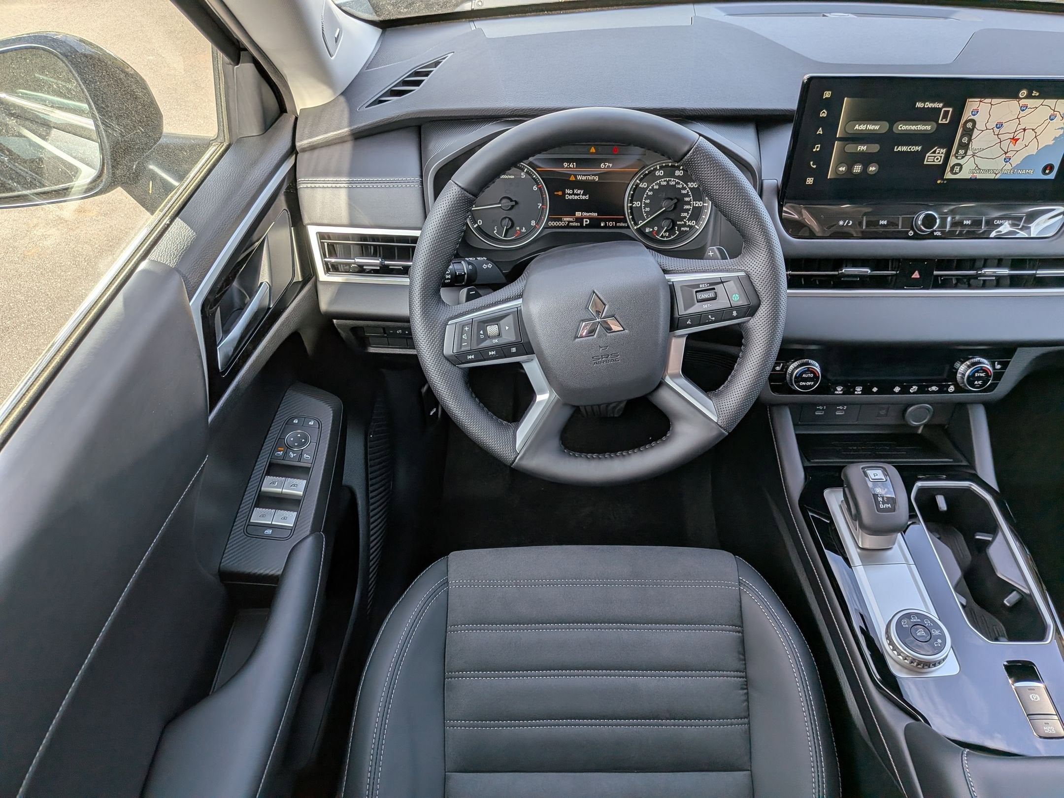 2026 Mitsubishi Outlander SE
