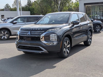 2026 Mitsubishi Outlander SE