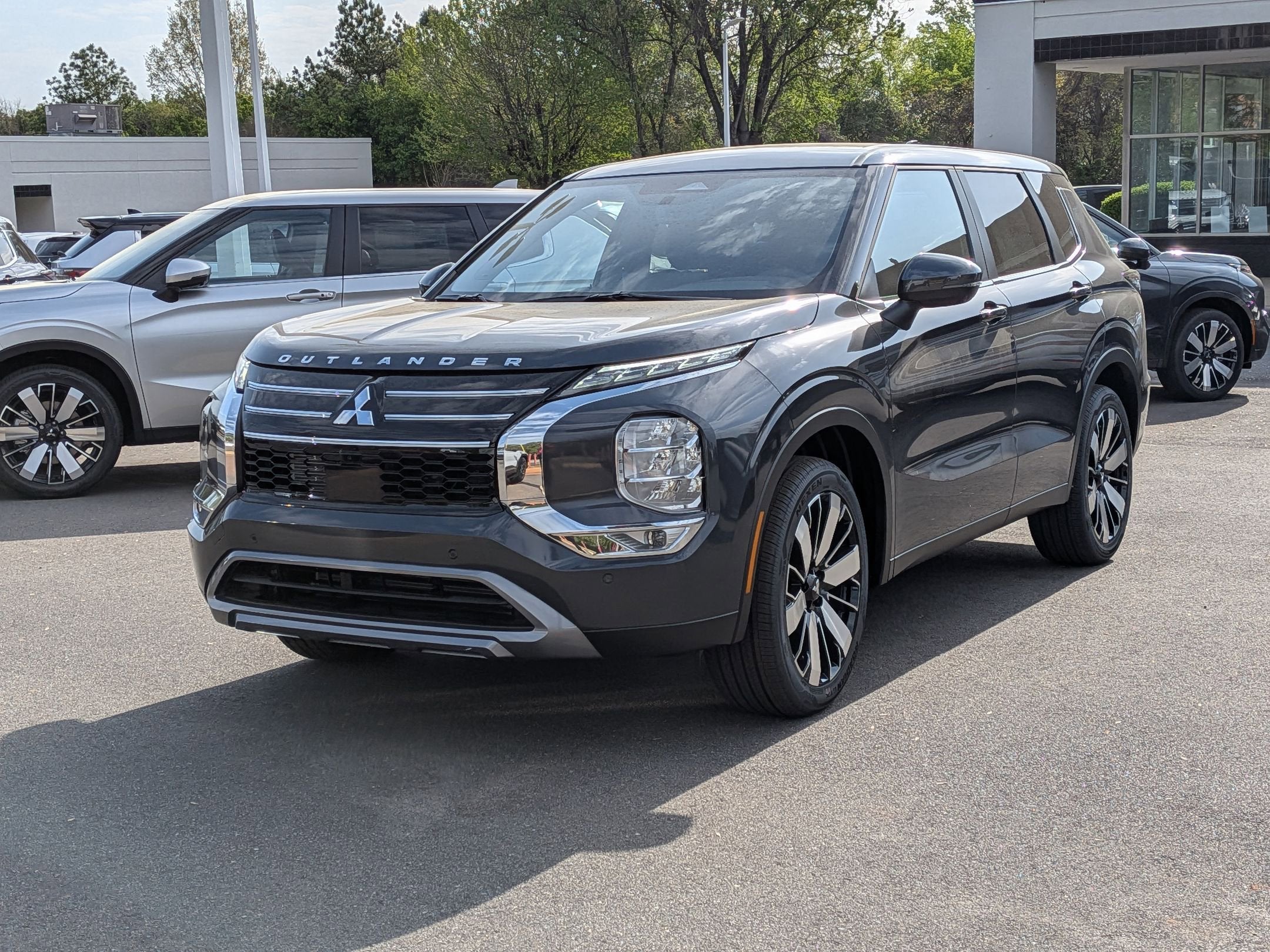 2026 Mitsubishi Outlander SE