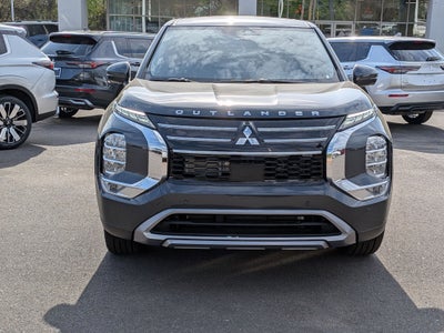 2026 Mitsubishi Outlander SE