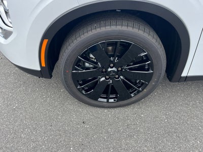 2026 Mitsubishi Outlander LE