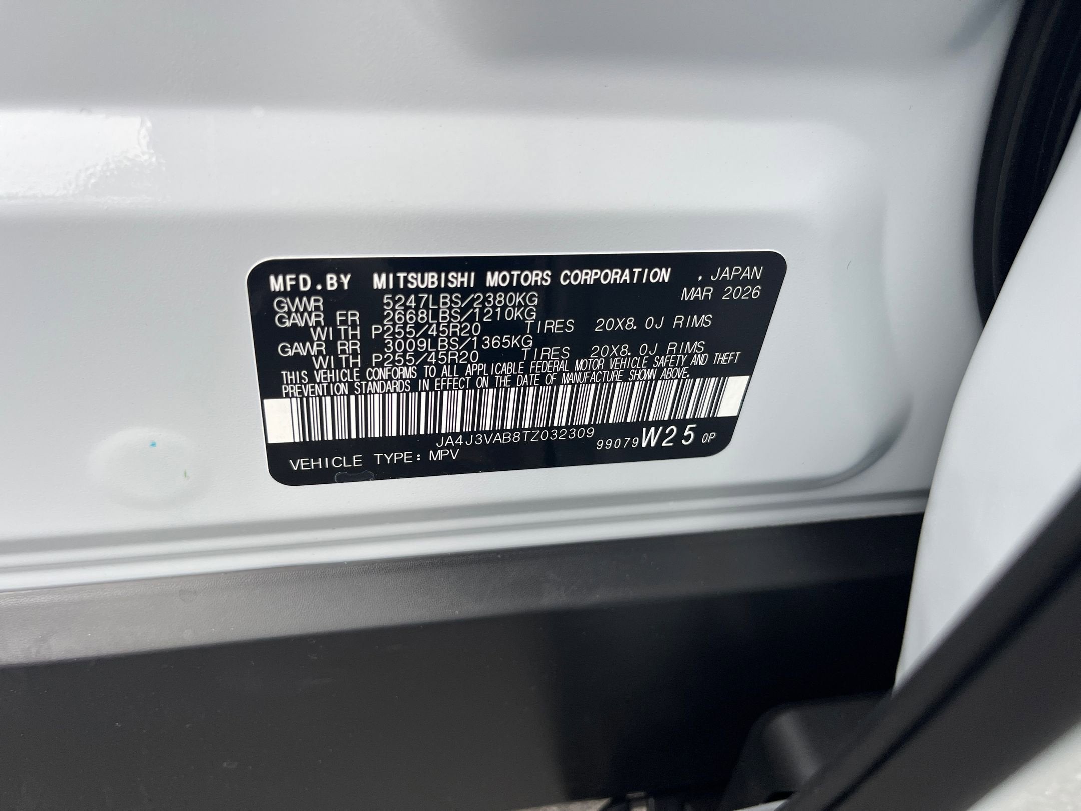 2026 Mitsubishi Outlander LE