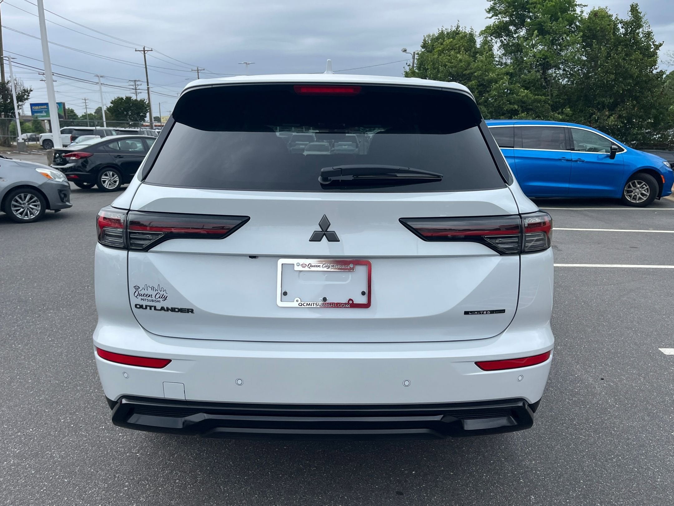 2026 Mitsubishi Outlander LE