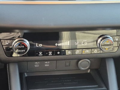 2026 Mitsubishi Outlander LE