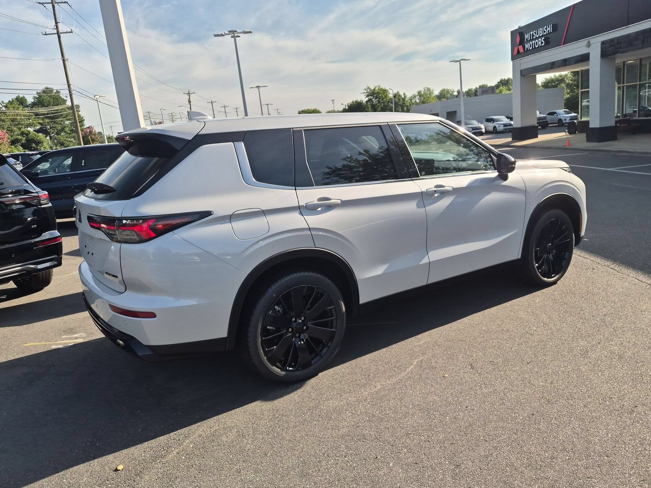 2026 Mitsubishi Outlander LE