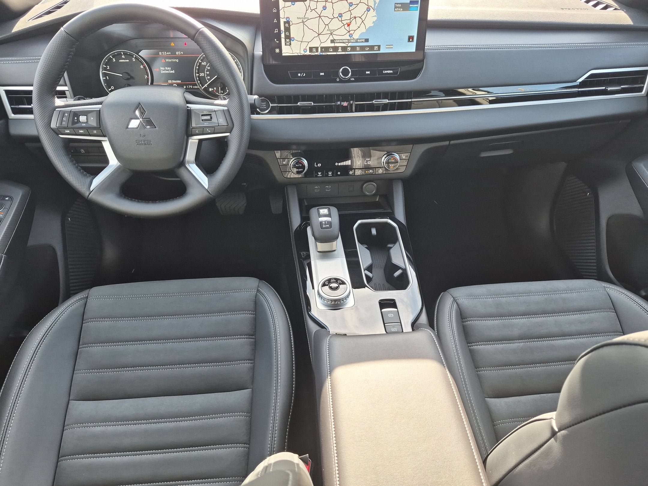 2026 Mitsubishi Outlander LE