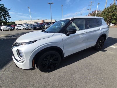 2026 Mitsubishi Outlander LE