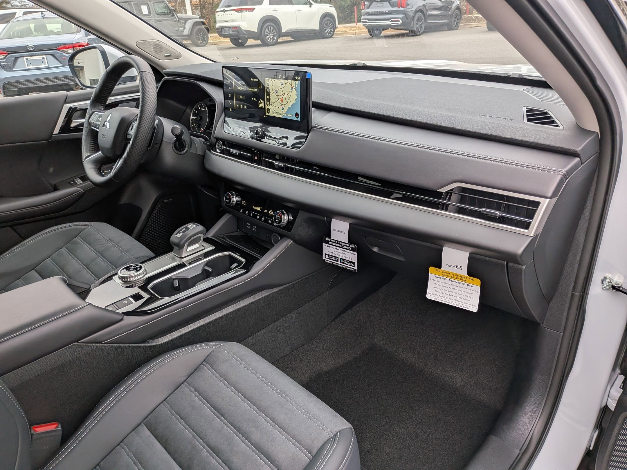 2026 Mitsubishi Outlander SE