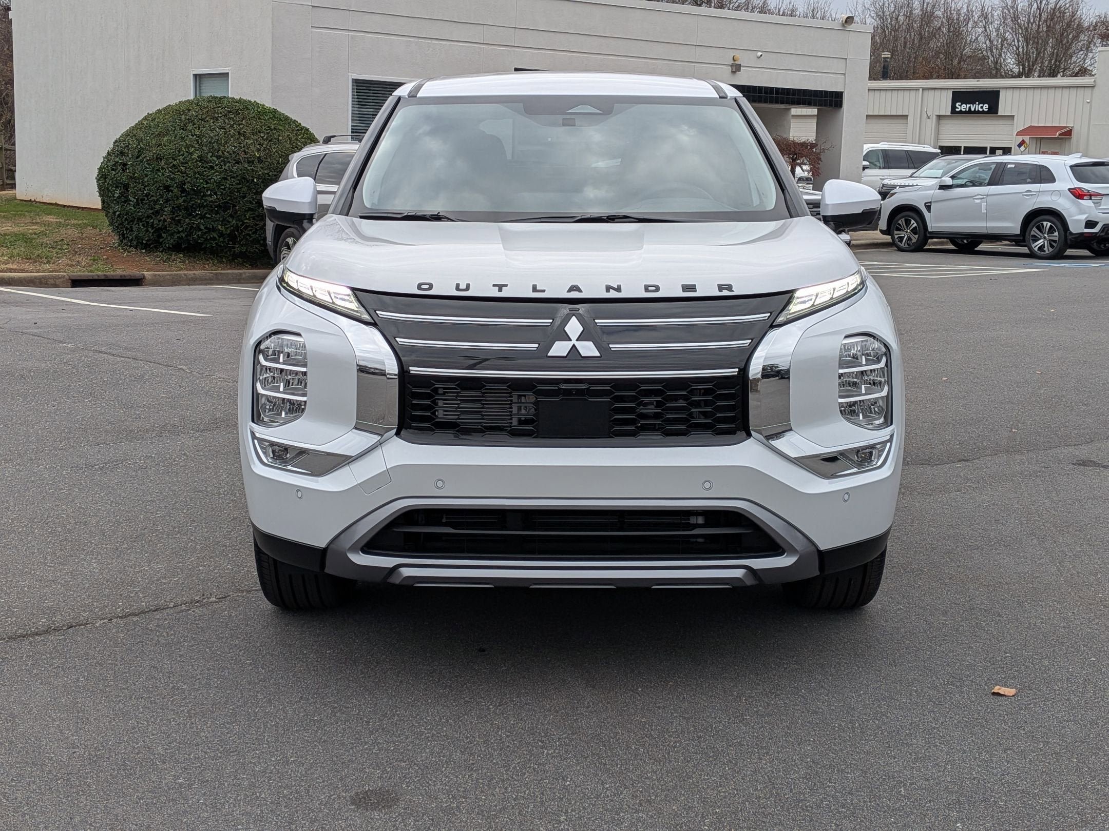 2026 Mitsubishi Outlander SE