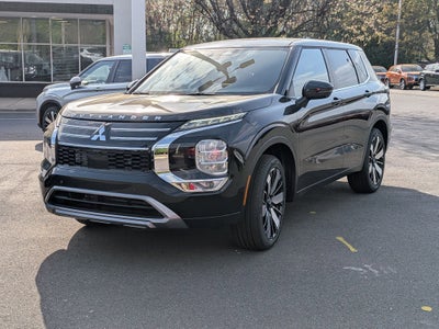 2026 Mitsubishi Outlander SE