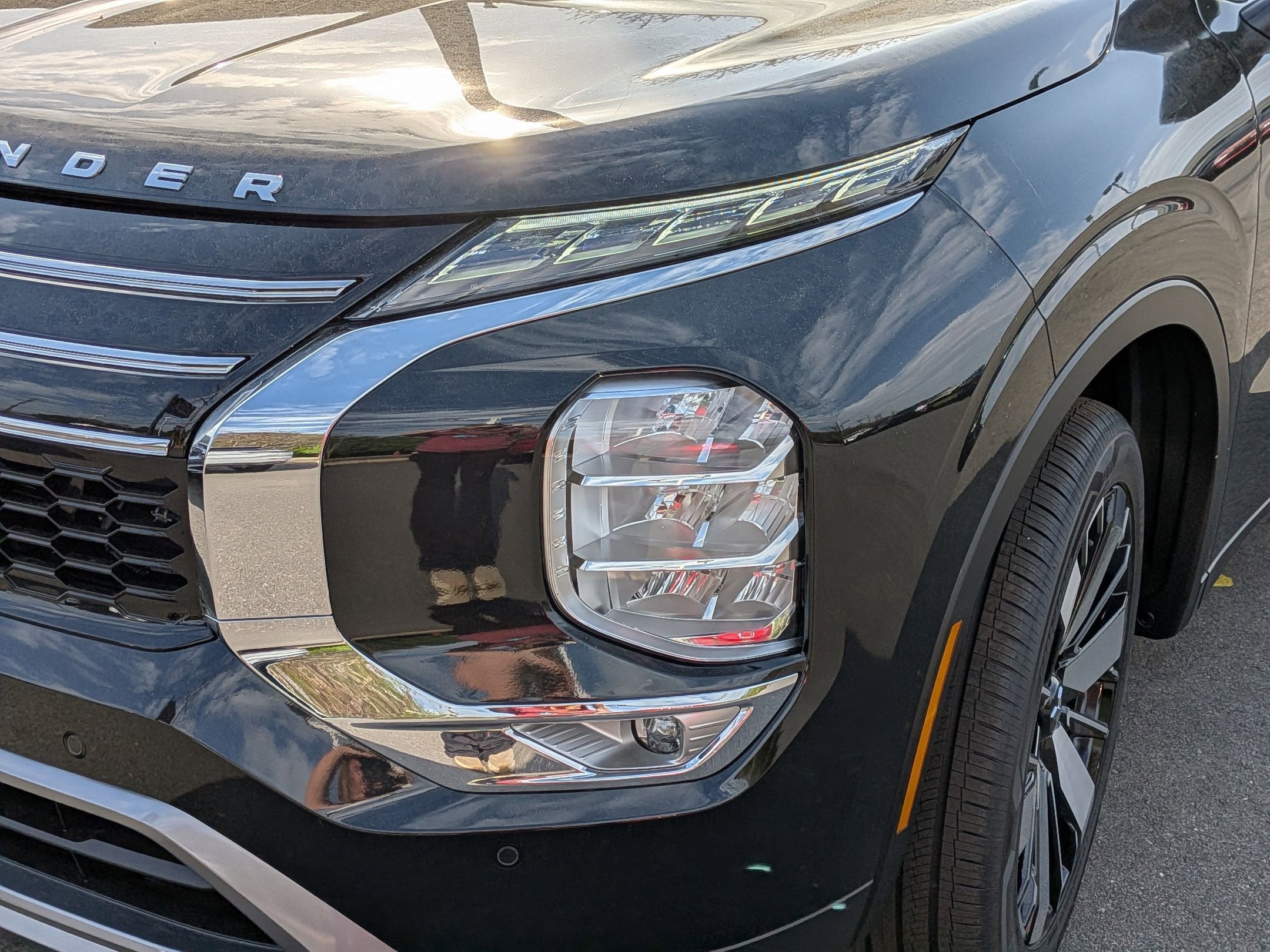 2026 Mitsubishi Outlander SE